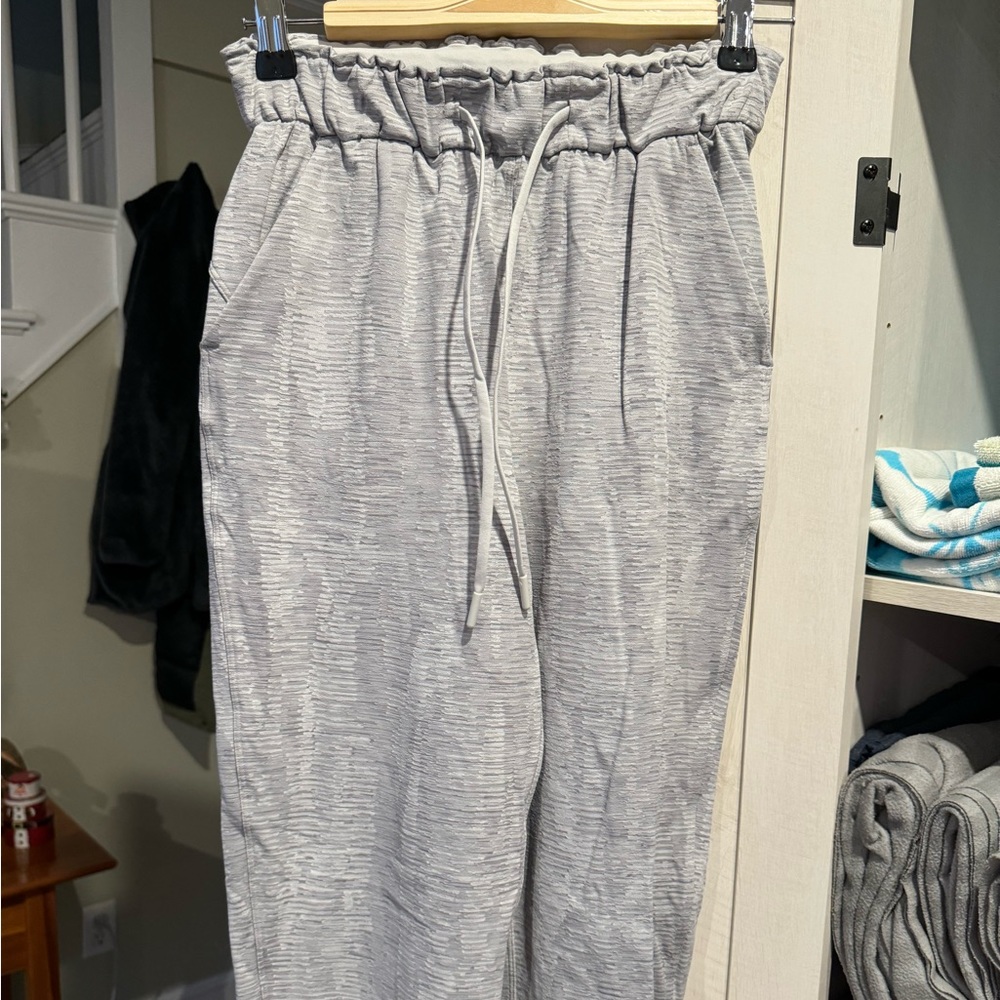 Lululemon high rise joggers